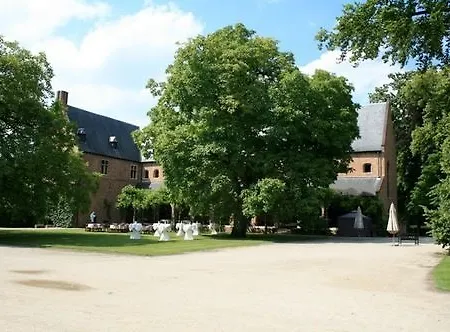 Hotel Priorij Corsendonk 3*